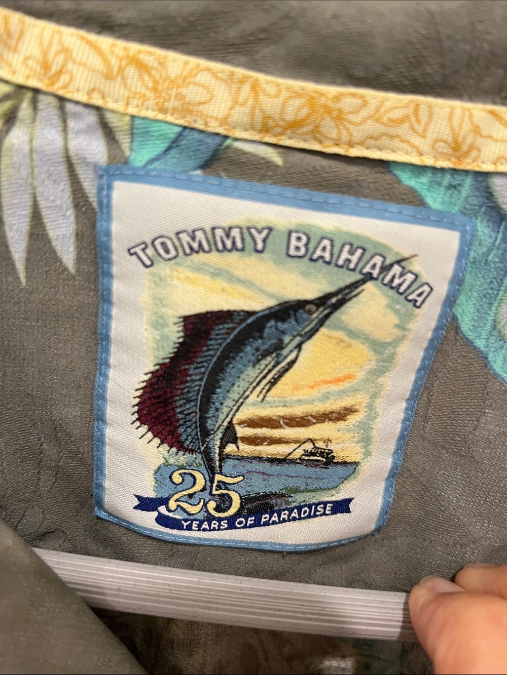Tommy Bahama 100% Silk Olive Green Floral Hawaiian Shirt-NBU - Picture 4 of 9